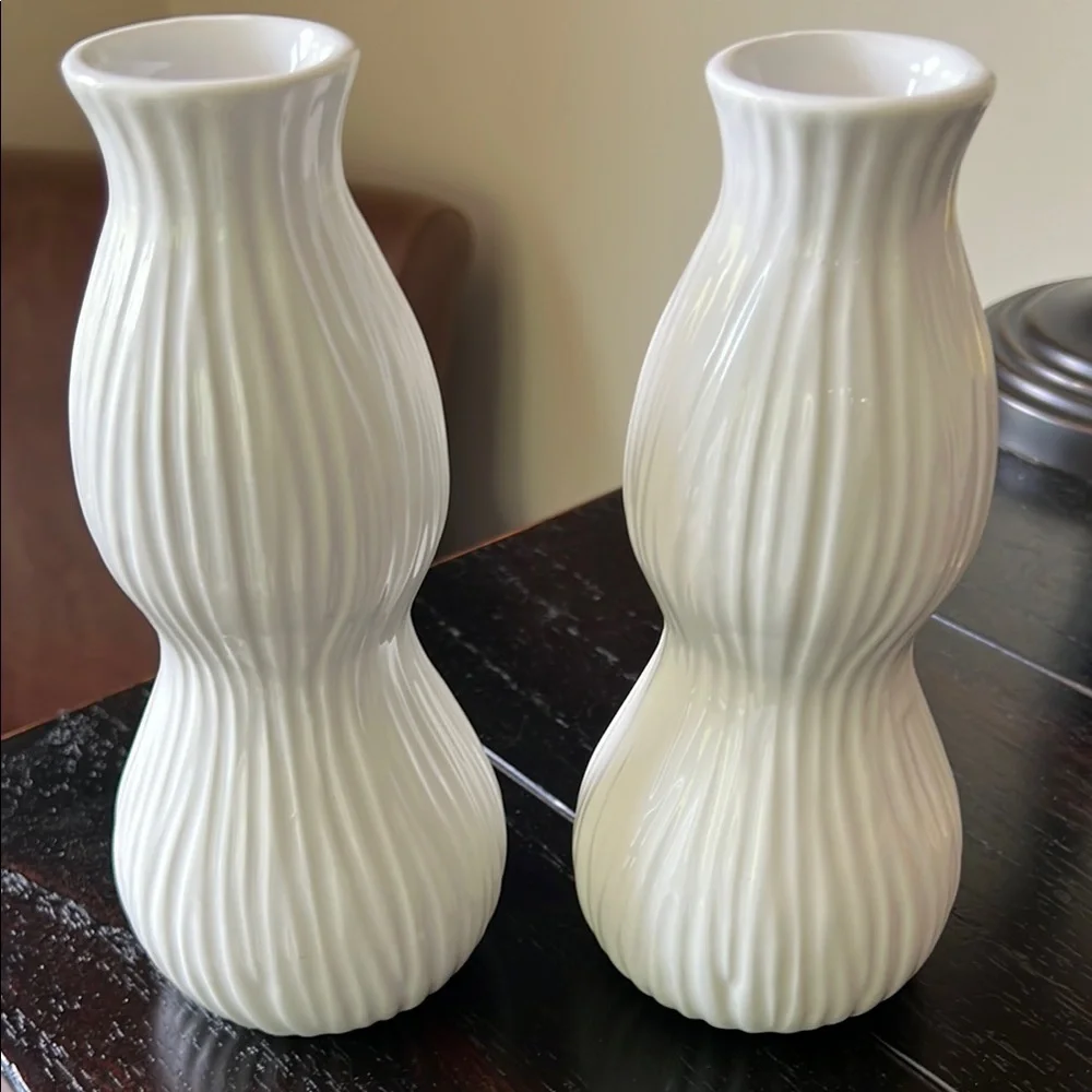 Apropos Home Collection White Ribbed Ceramic Accent Vases-NEW